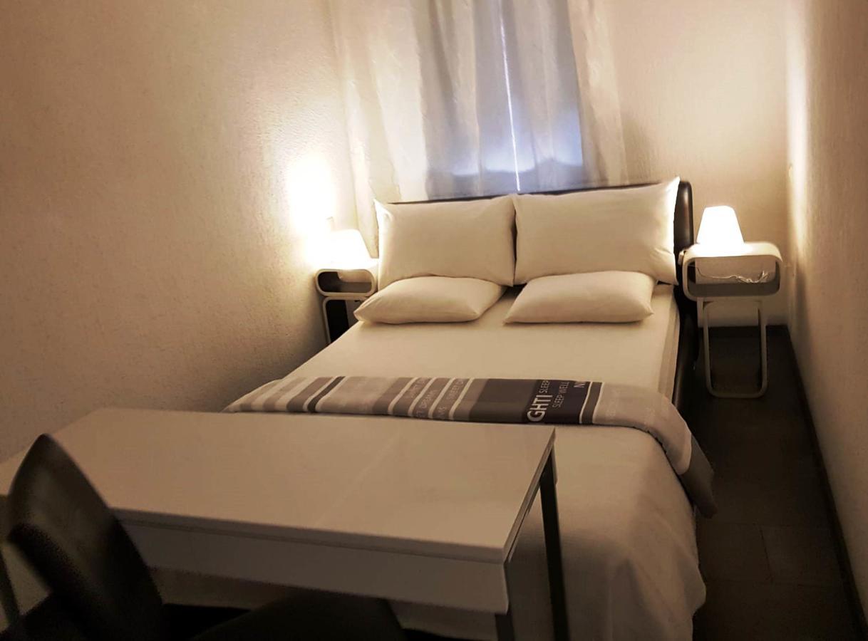 Excelsior Apartments ロヴィニ エクステリア 写真
