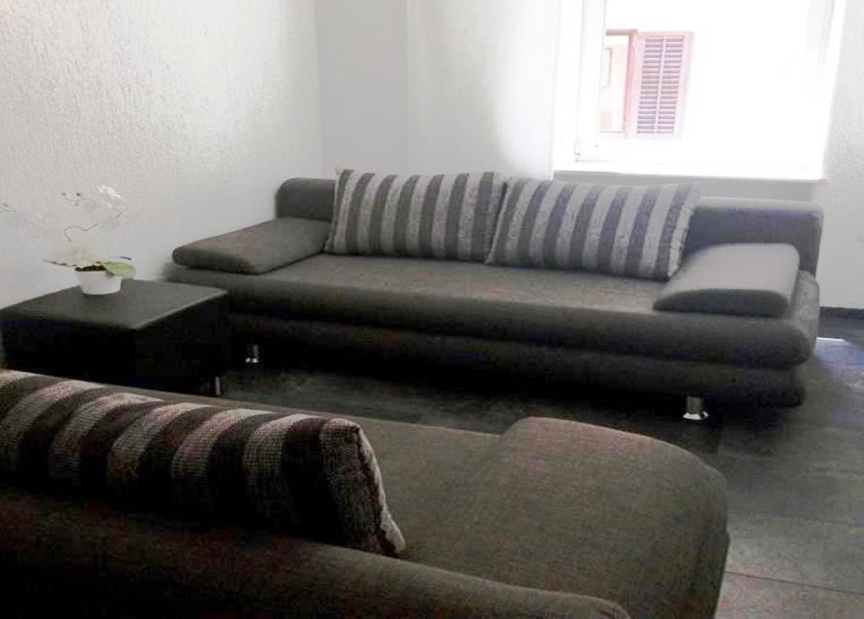 Excelsior Apartments ロヴィニ エクステリア 写真